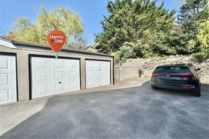 Garage- click for photo gallery